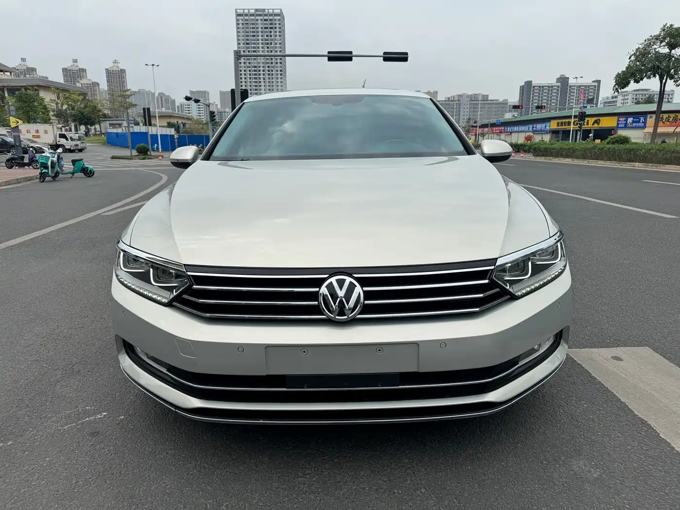 Volkswagen Magotan 2017 380TSI DSG Luxury фото 2