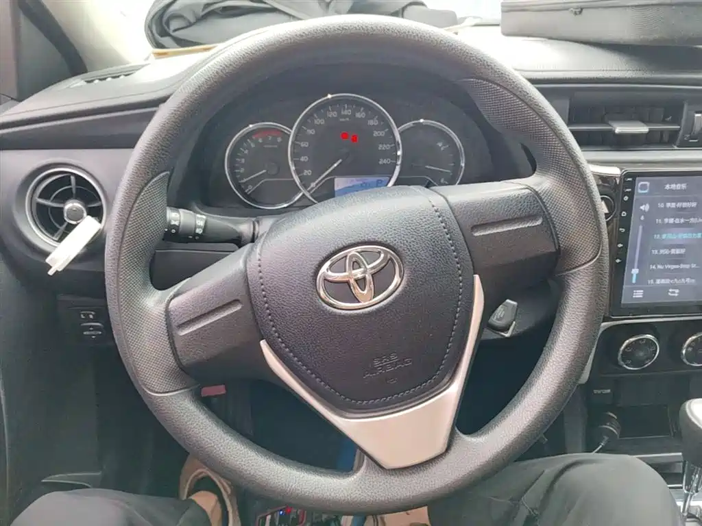 Toyota Corolla 2017 Facelift 1.2T S-CVT GL фото 11