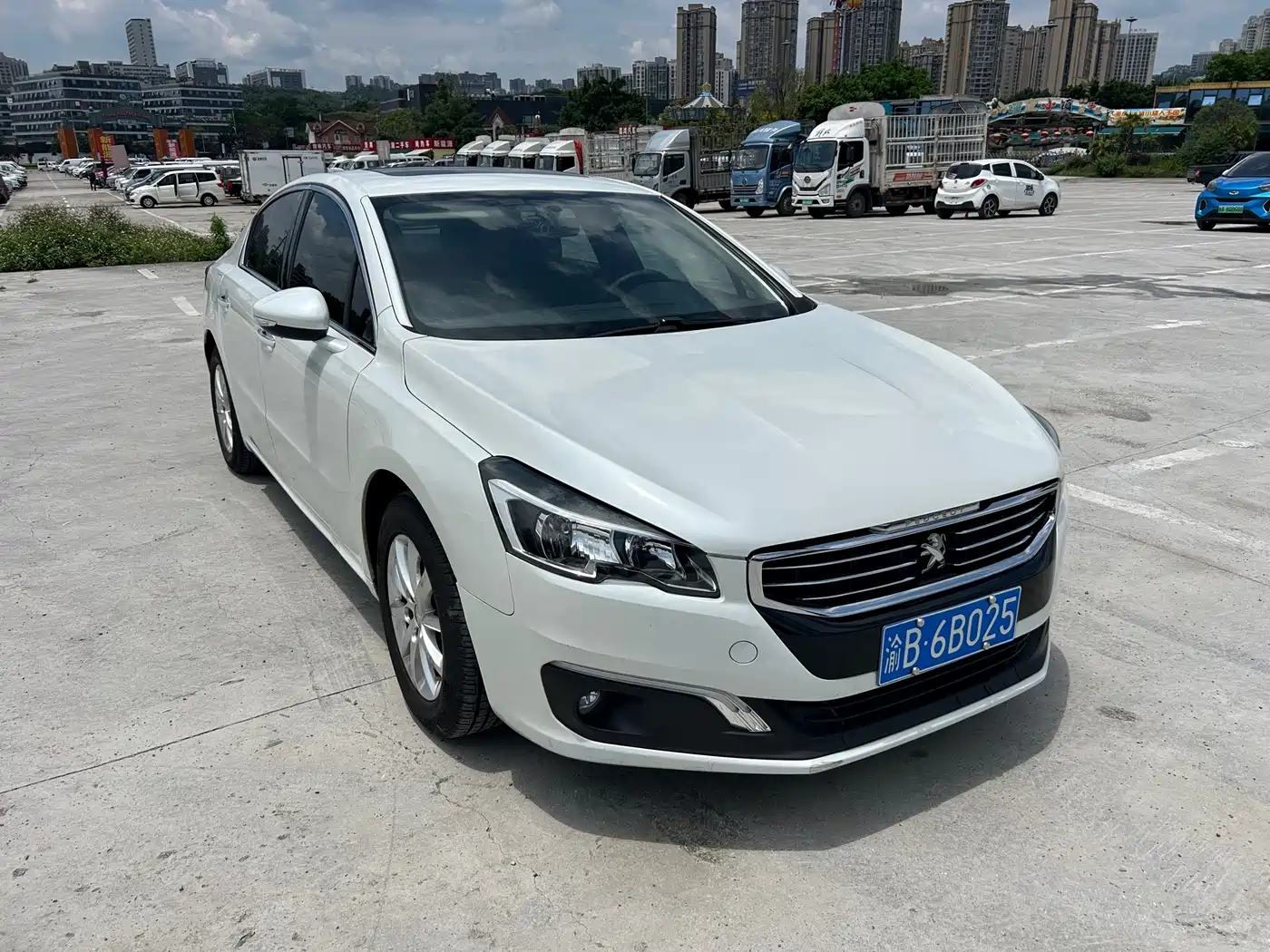 Peugeot 508 2015 1.6THP Auto Comfort Edition фото 3