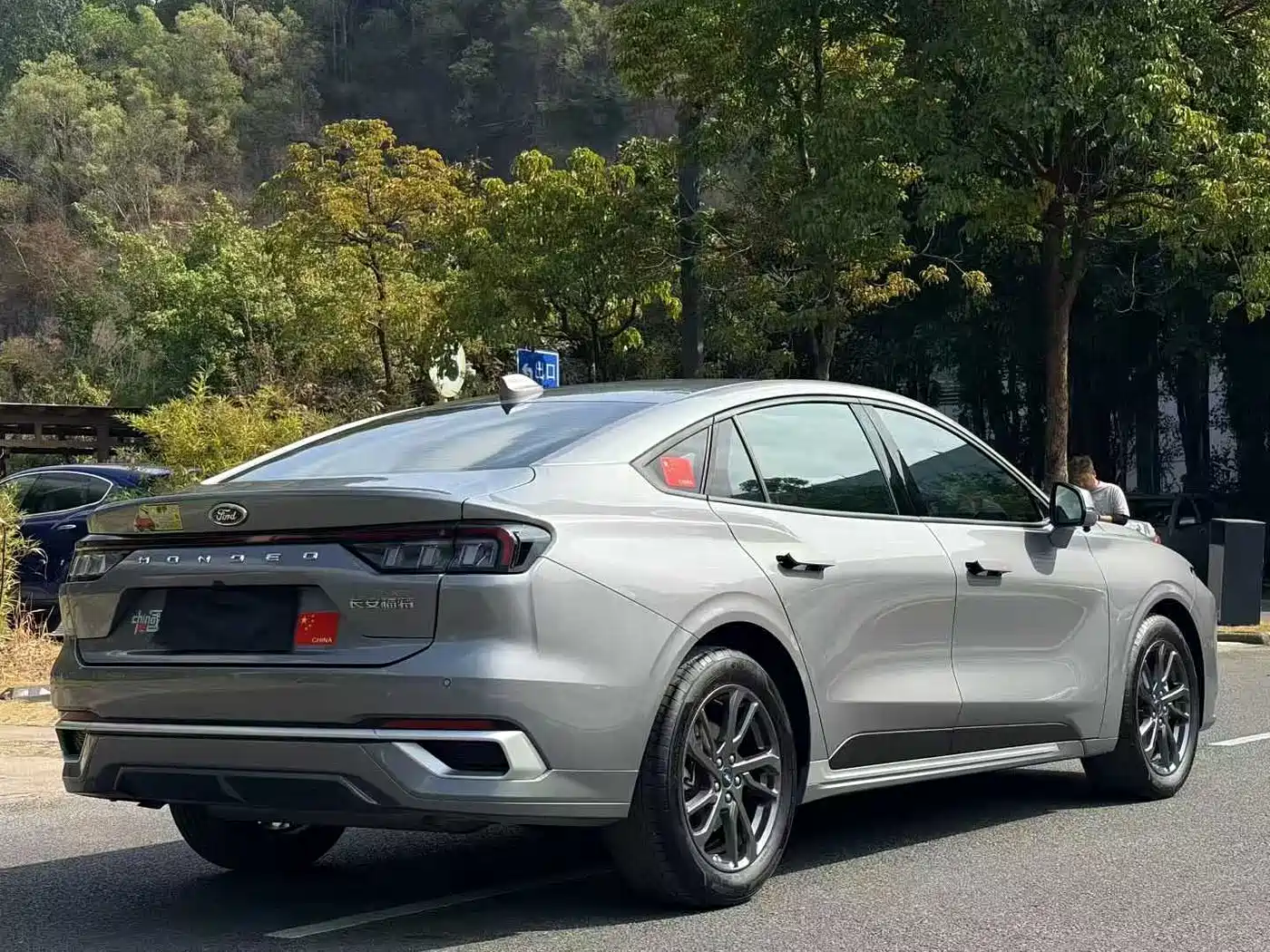 FORD MONDEO