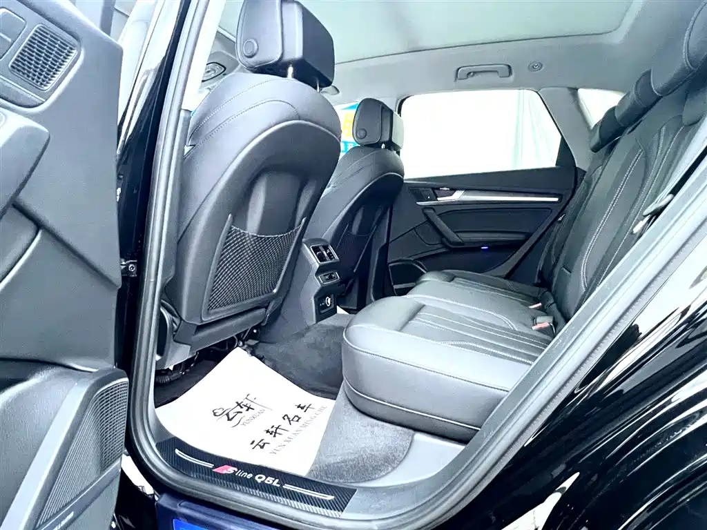 Audi Q5L 2022 Facelift 45T Luxury Dynamic фото 9