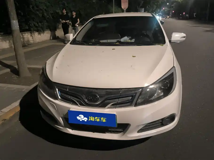 BYD e5 2018 450 Connected Enjoyment фото 2