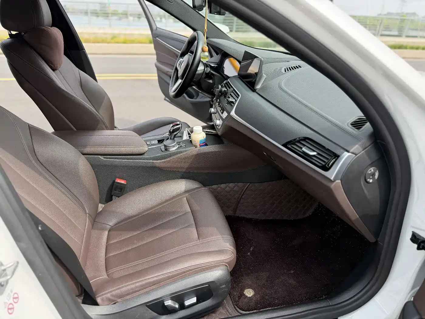 BMW 5 Series 2018 525Li M Sport Package фото 6