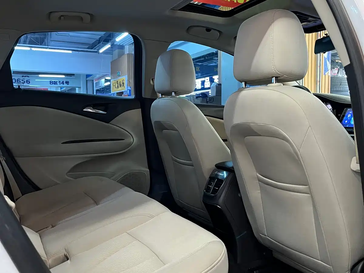 Buick Verano 2018 Sedan 15S Automatic Progressive фото 12
