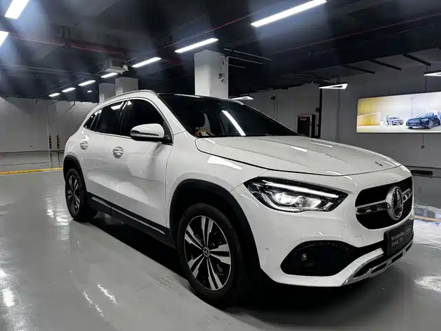 Mercedes-Benz GLA 2022 GLA 220 — фото 3