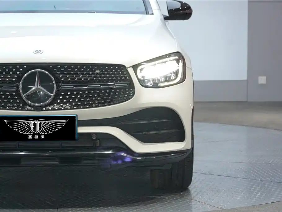 Mercedes-Benz GLC Coupe 2021 GLC 300 4MATIC Coupe SUV фото 5