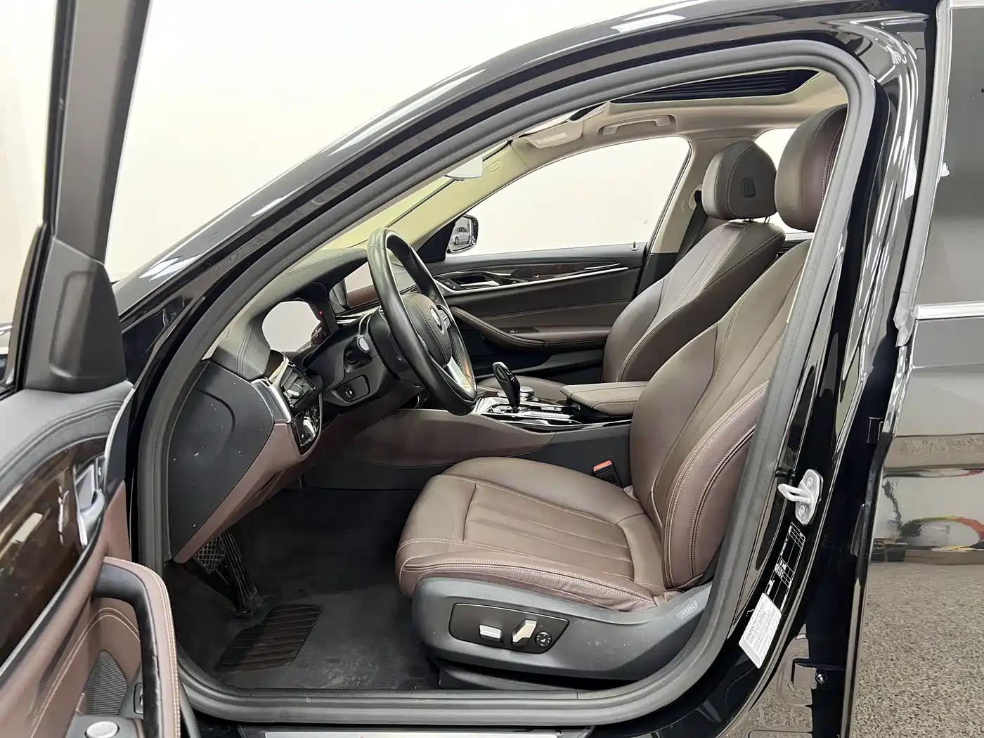 BMW 5 Series 2019 Facelift 525Li Luxury Package фото 9