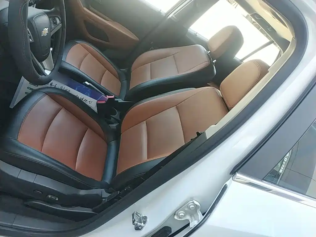 Фото 15 - Chevrolet Trax