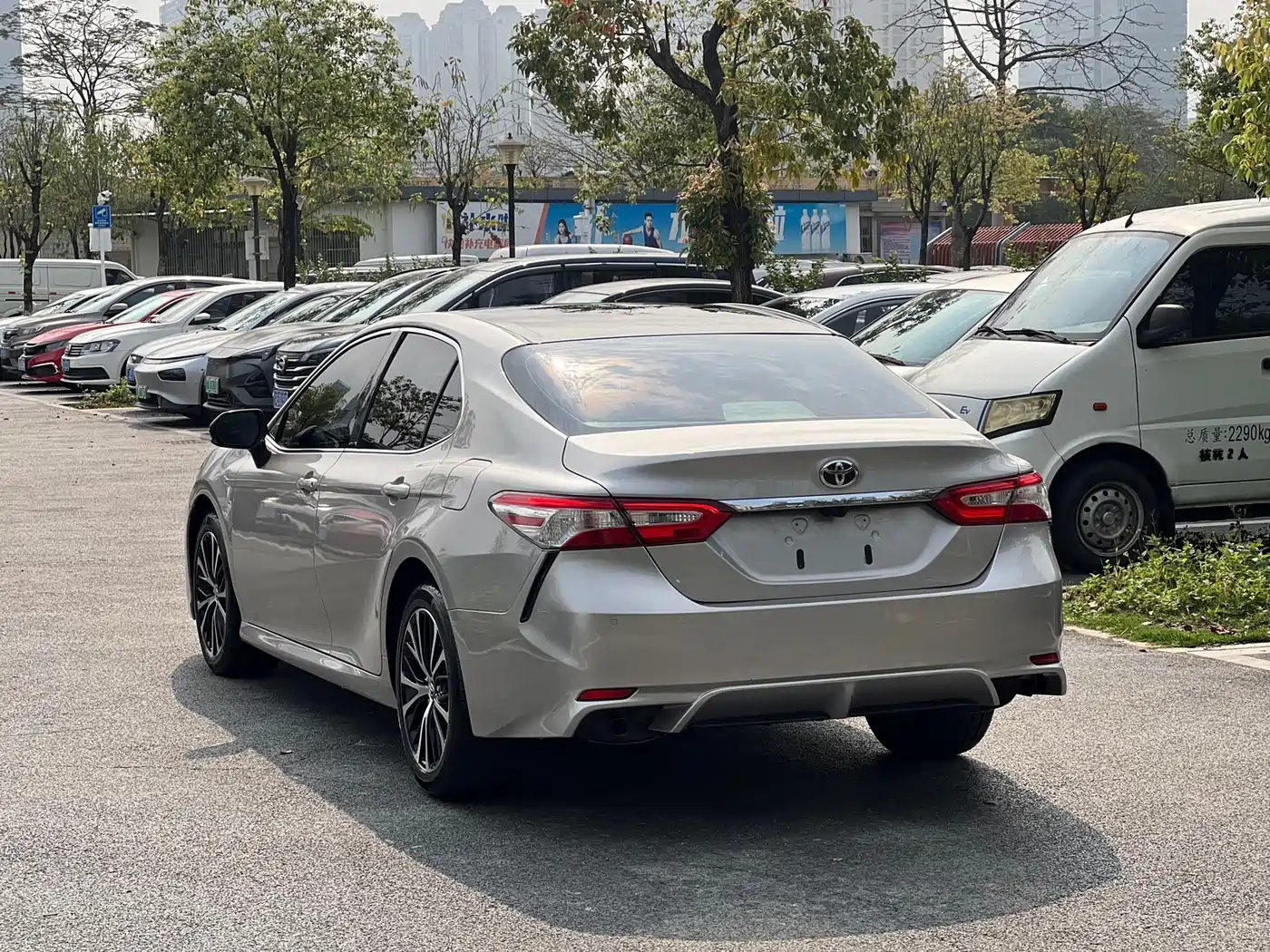 Toyota Camry 2019 2.0E Elite Edition China VI фото 4