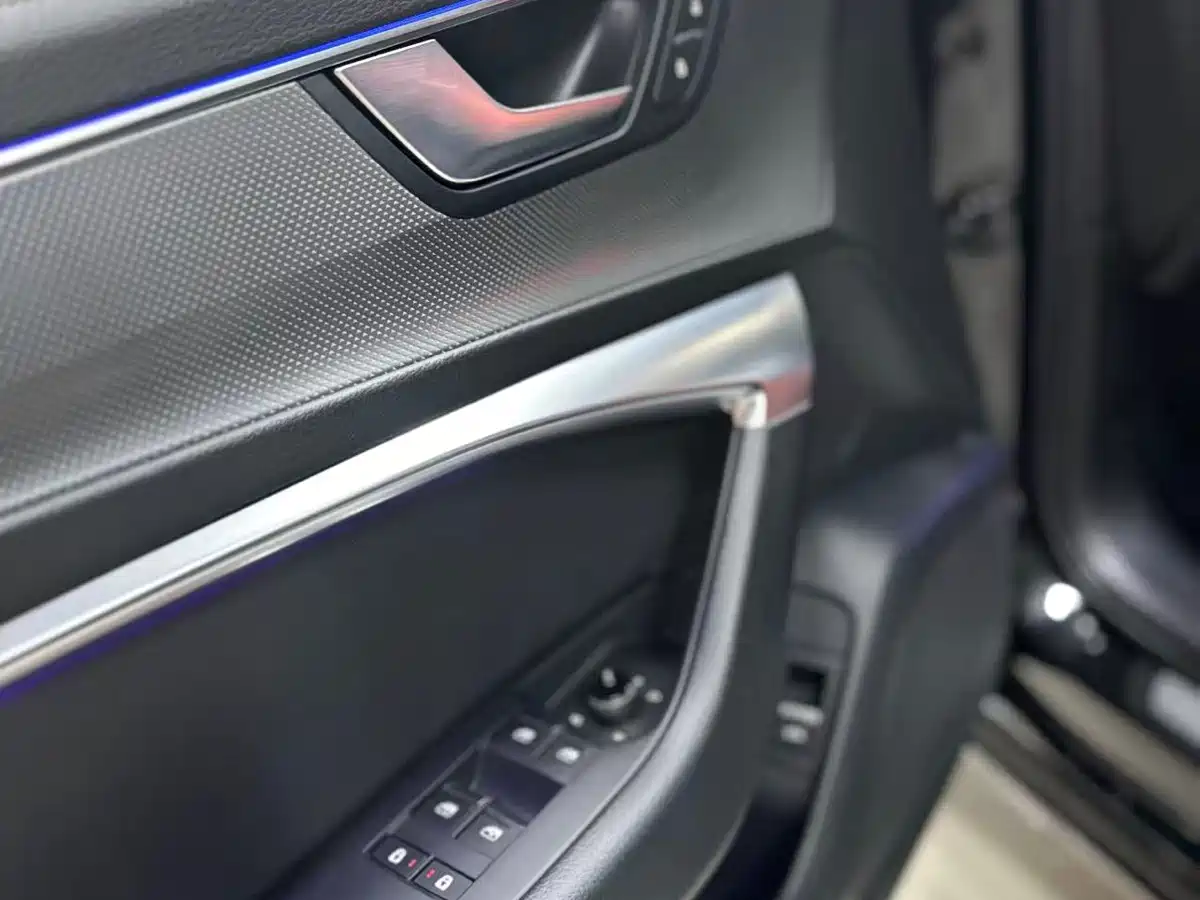 Audi A6L 2020 40 TFSI Luxury Dynamic фото 19