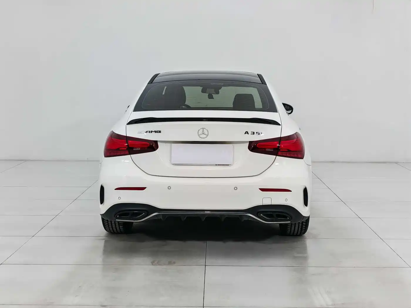 Mercedes-Benz A-Class 2024 A 200 L Fashion Edition фото 3