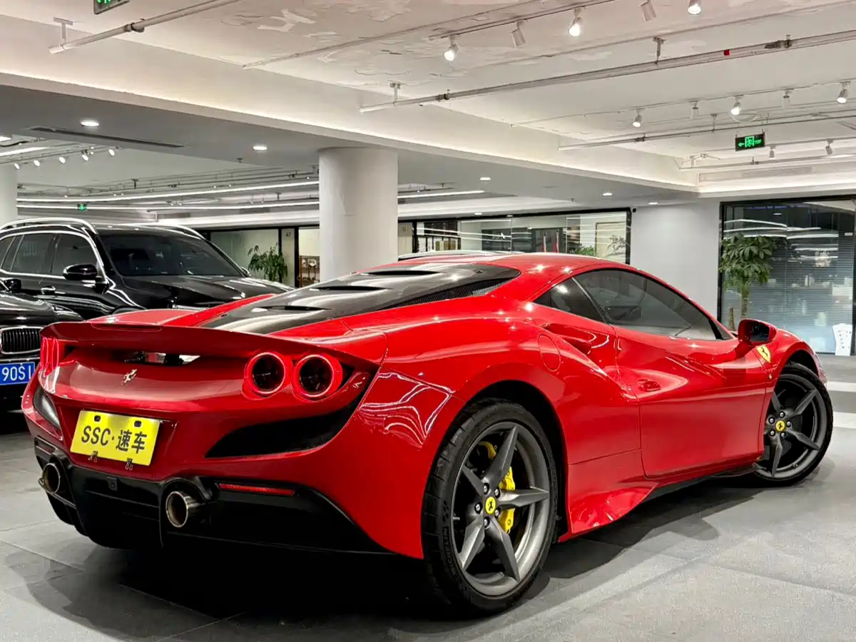 2023 Ferrari F8