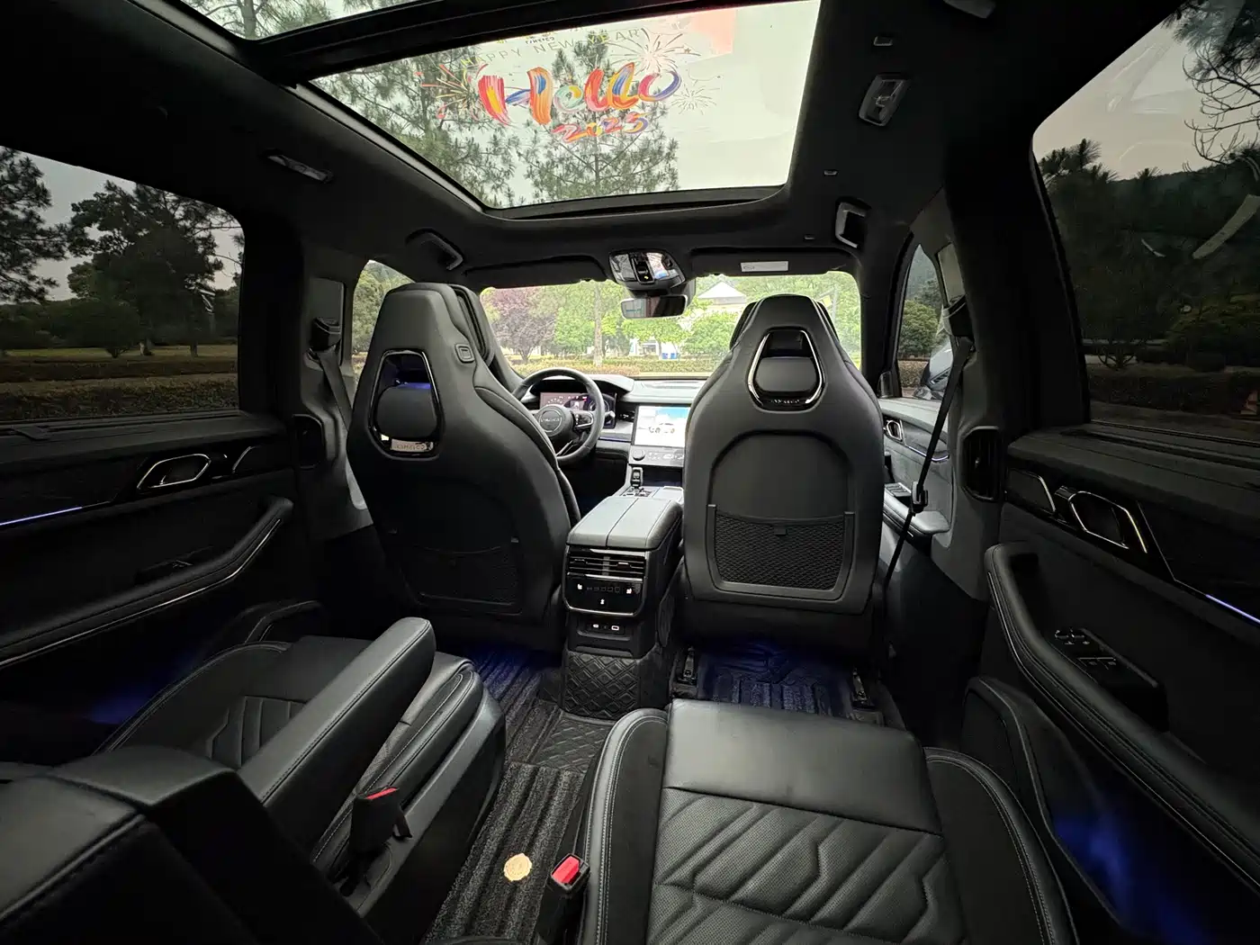 Lynk & Co 09 EM-P 2021 2.0T PHEV Ultra 6-seater фото 25