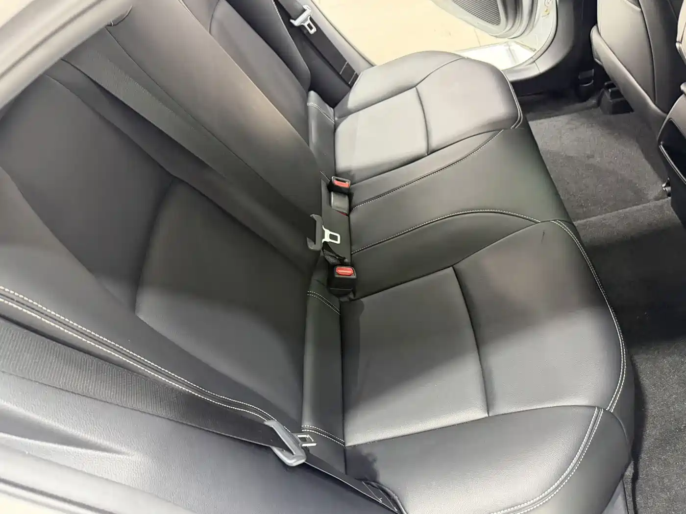 Toyota Corolla 2021 TNGA 1.5L CVT Elite Edition фото 18