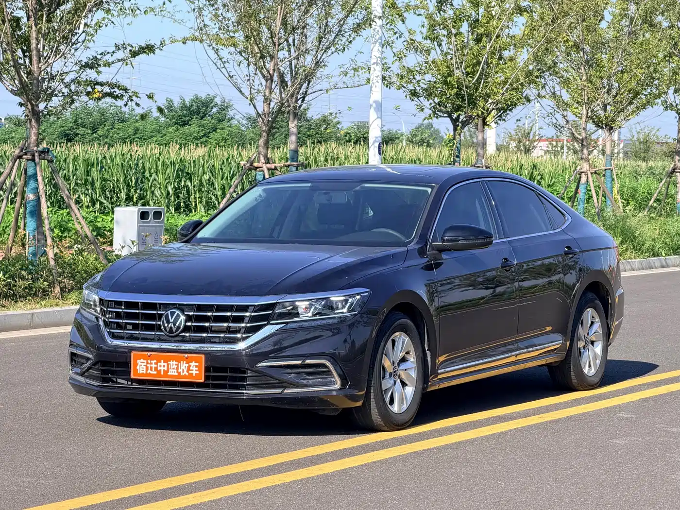 Фото 1 - Volkswagen Passat