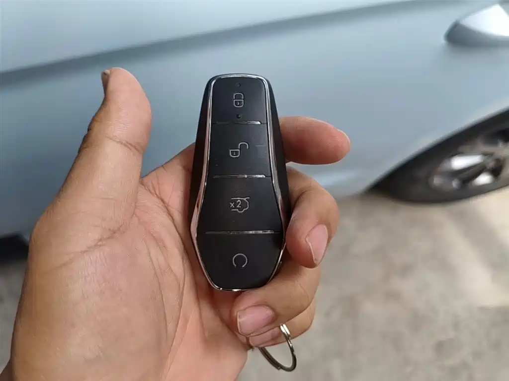 BYD Qin L 2026 DM-i 128KM Progressive фото 9