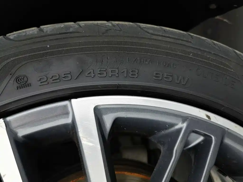 Фото 24 - Geely Preface