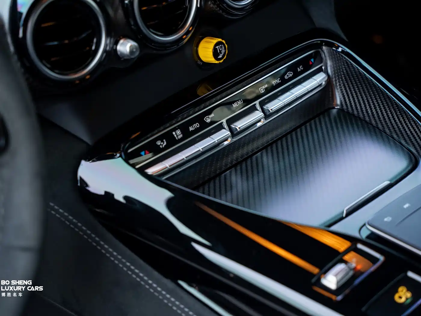 MERCEDES-BENZ AMG GT