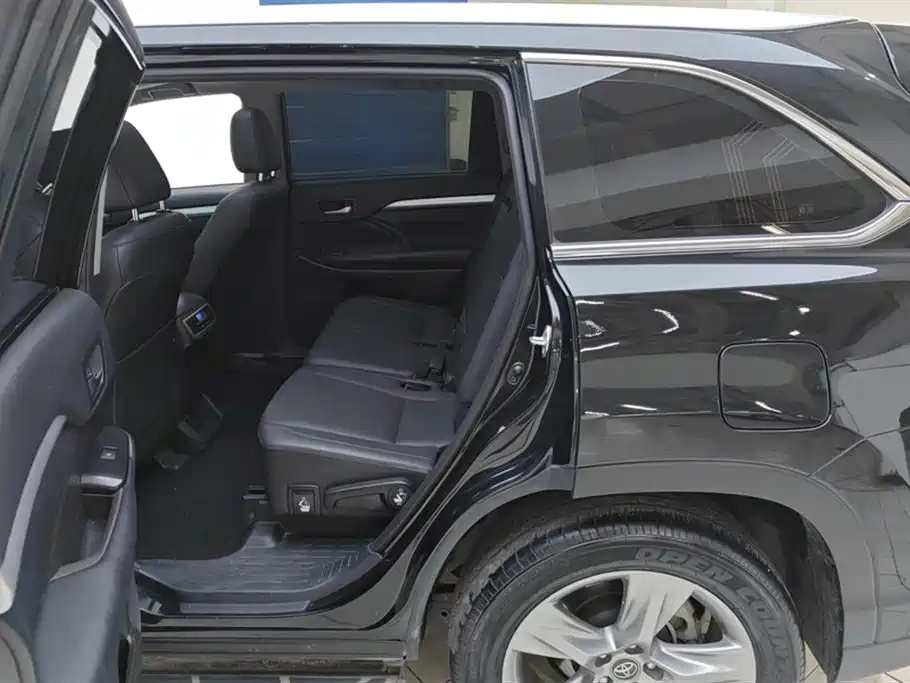 Toyota Highlander 2021 2.0T AWD Luxury 7-Seater фото 11