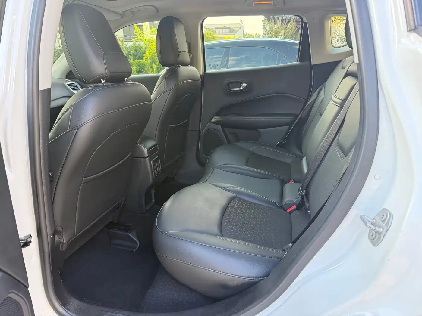 Фото 5 - Jeep Compass