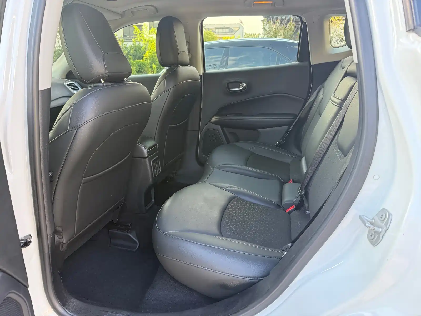 Фото 5 - Jeep Compass