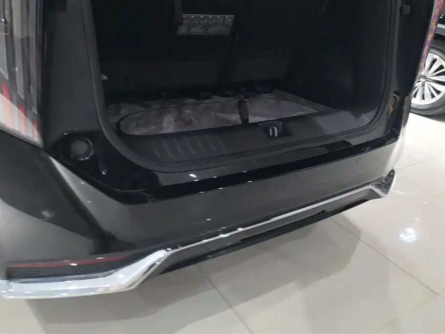 GAC Trumpchi Trumpchi M8 2024 Master Series 400T Ultimate Edition фото 4