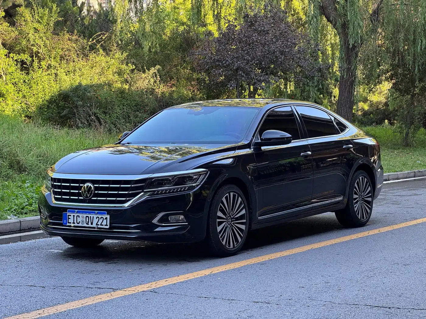 Volkswagen Passat 2021 380TSI Premium Edition