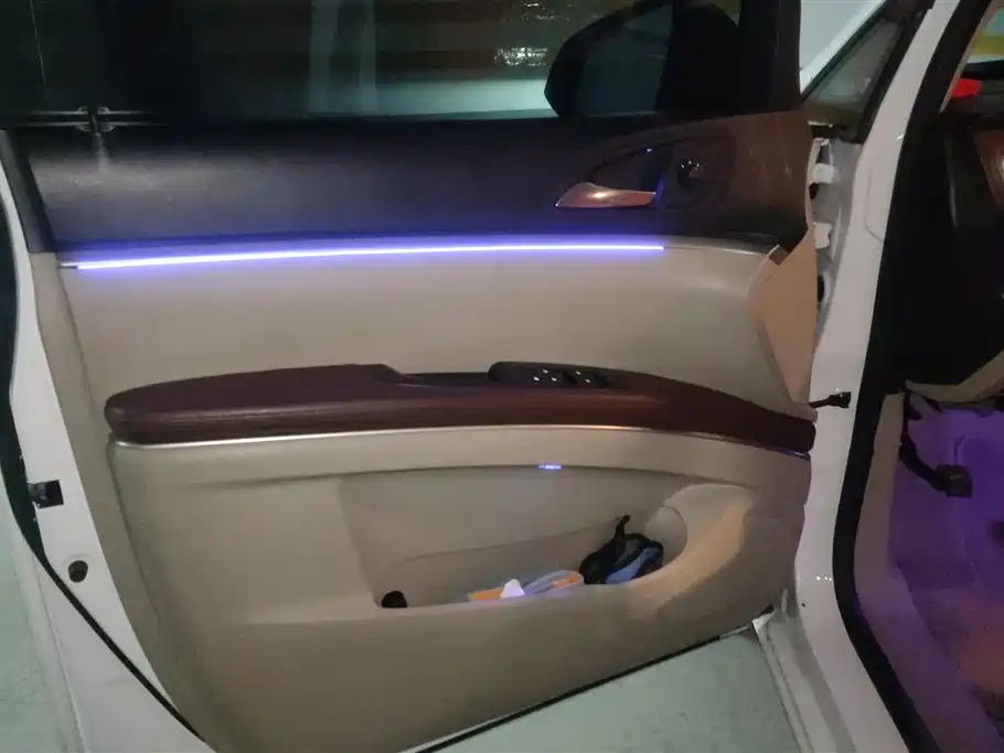Buick GL8 2018 28T Comfort China VI фото 7