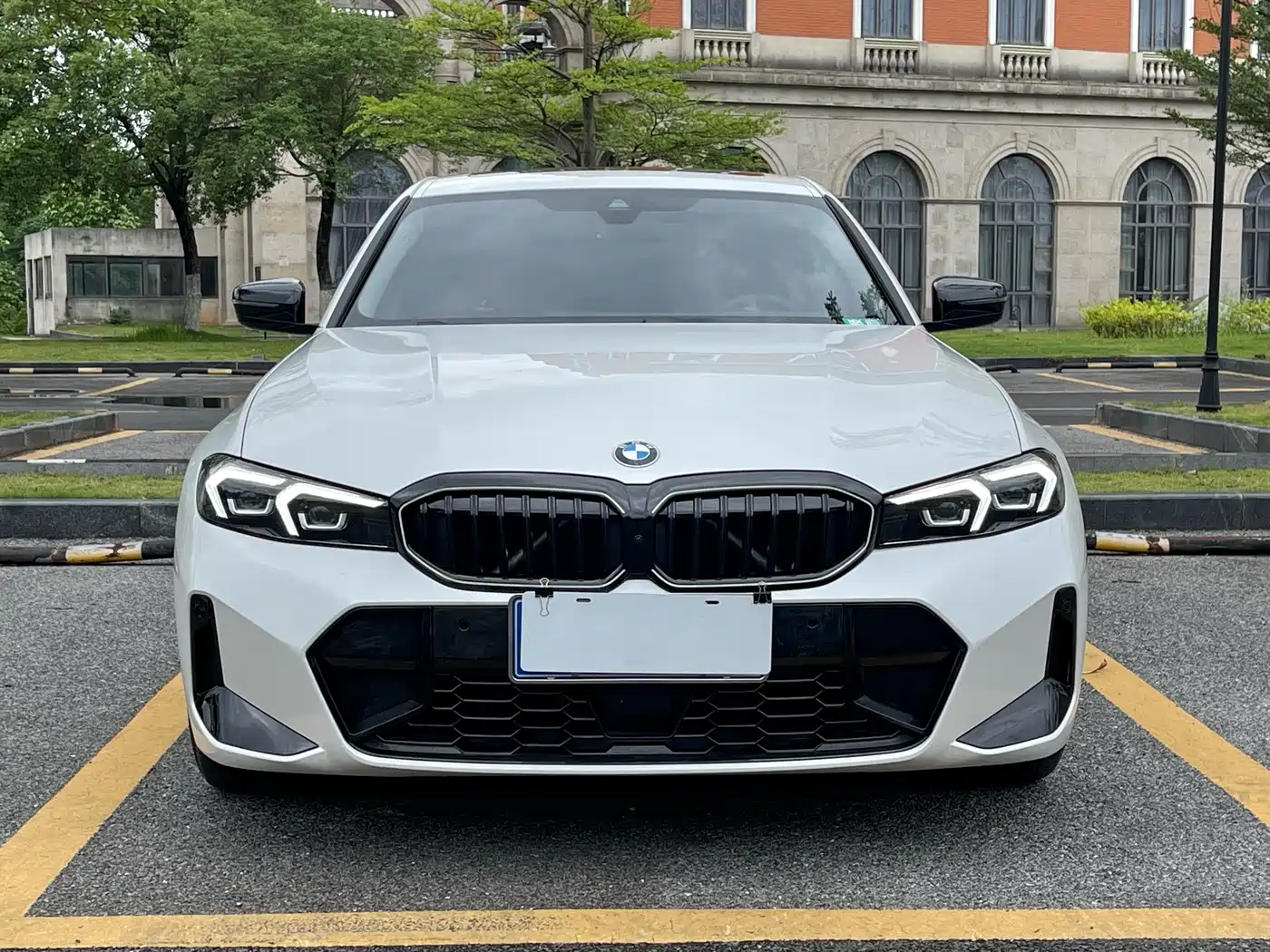 BMW 3-SERIES