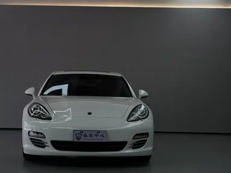Porsche Panamera 2010 Model Panamera 4S 4.8L фото 4