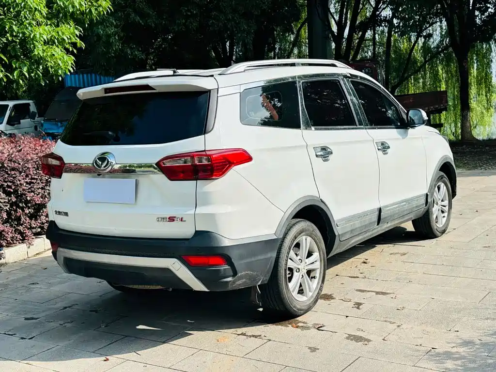 BAIC Huansu S3 2018 2016 S3L 1.5L Manual Premium