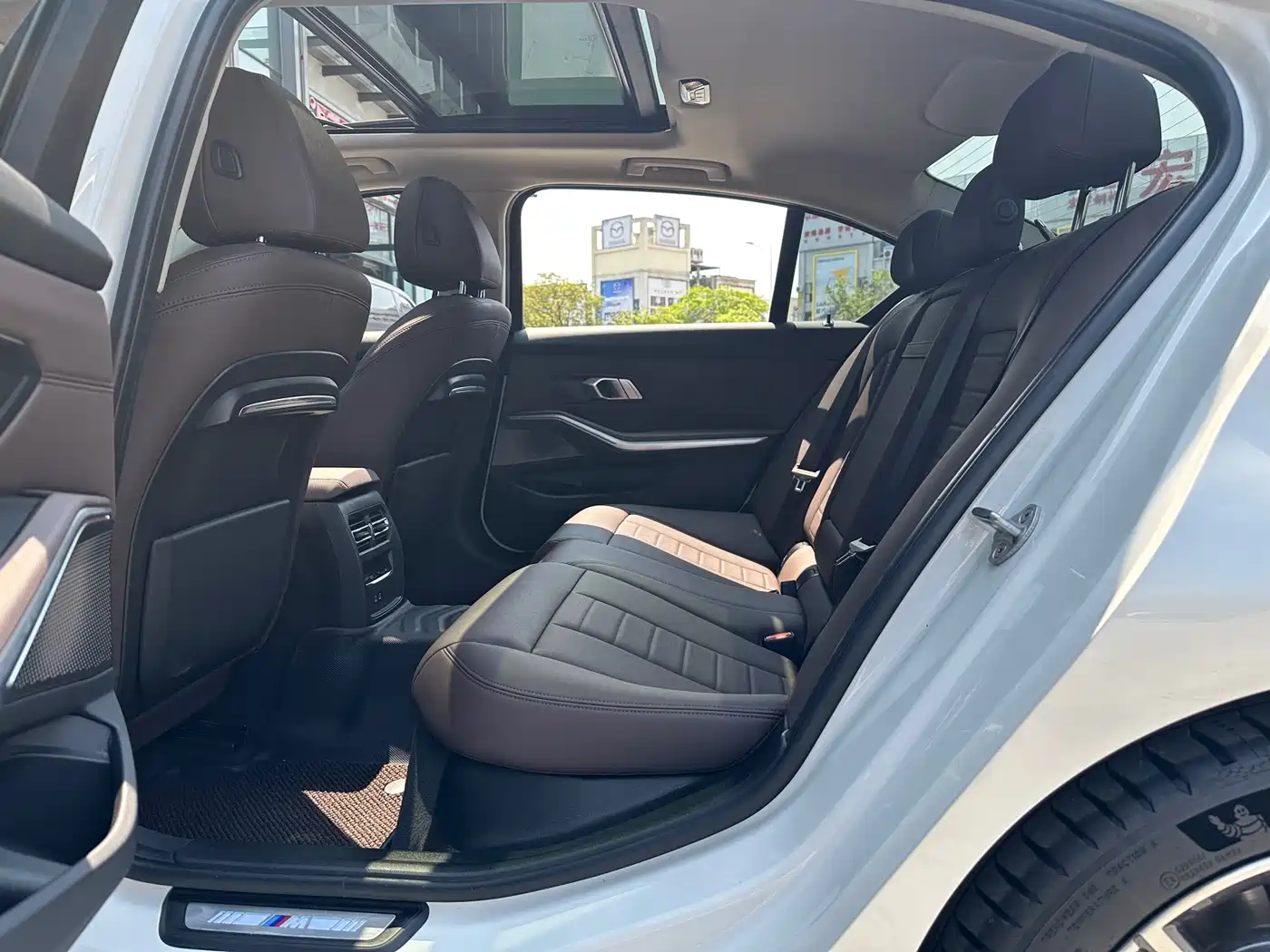 BMW 3 Series 2020 325Li M Sport Package фото 12