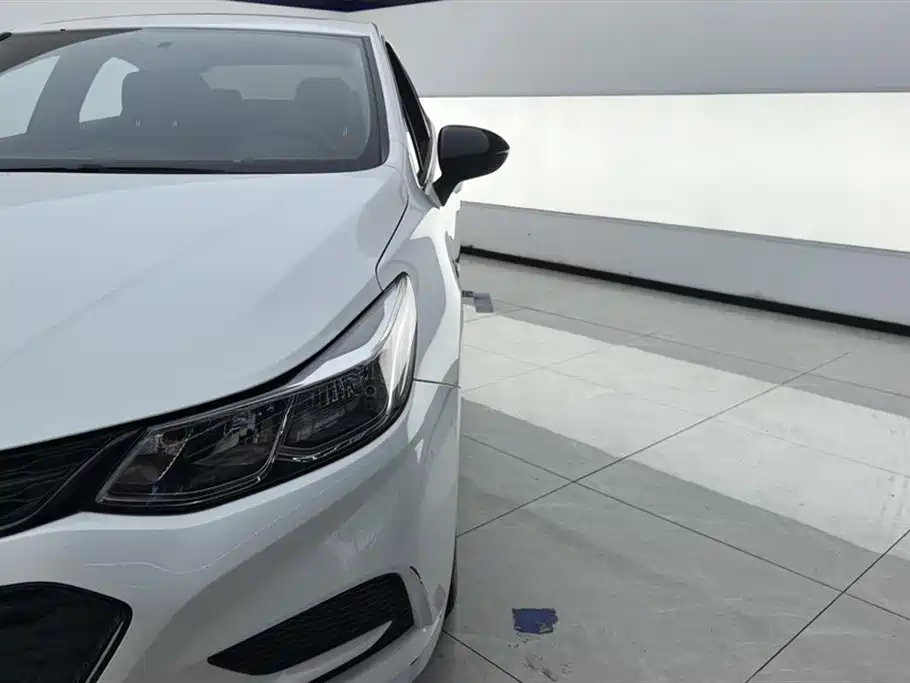 Chevrolet Cruze 2019 2018 Redline 320 Automatic Pioneer Edition