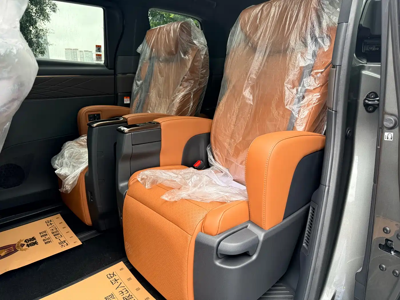 Toyota Vellfire фото 14
