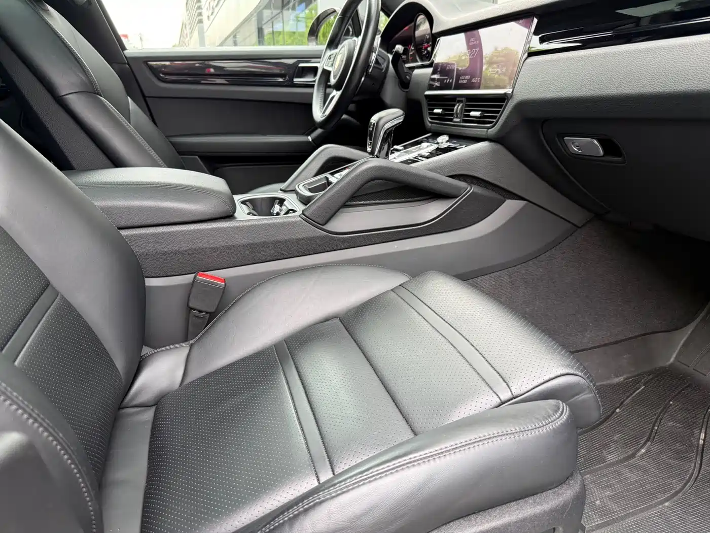 Porsche Cayenne 2018 Cayenne 3.0T фото 9