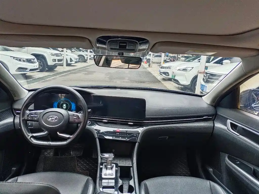 HYUNDAI NAME PICTURE