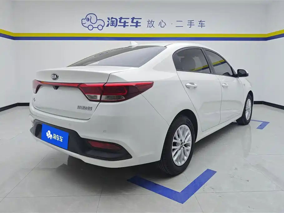 Photo 3 - Kia K2