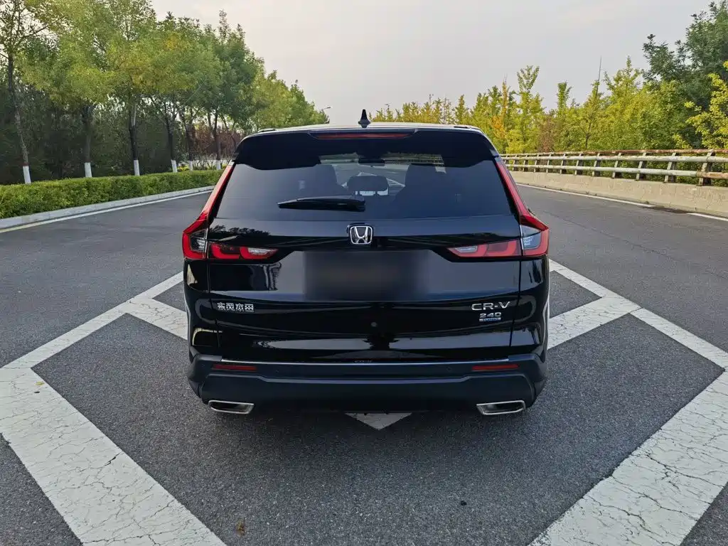 Фото 8 - Honda CR-V