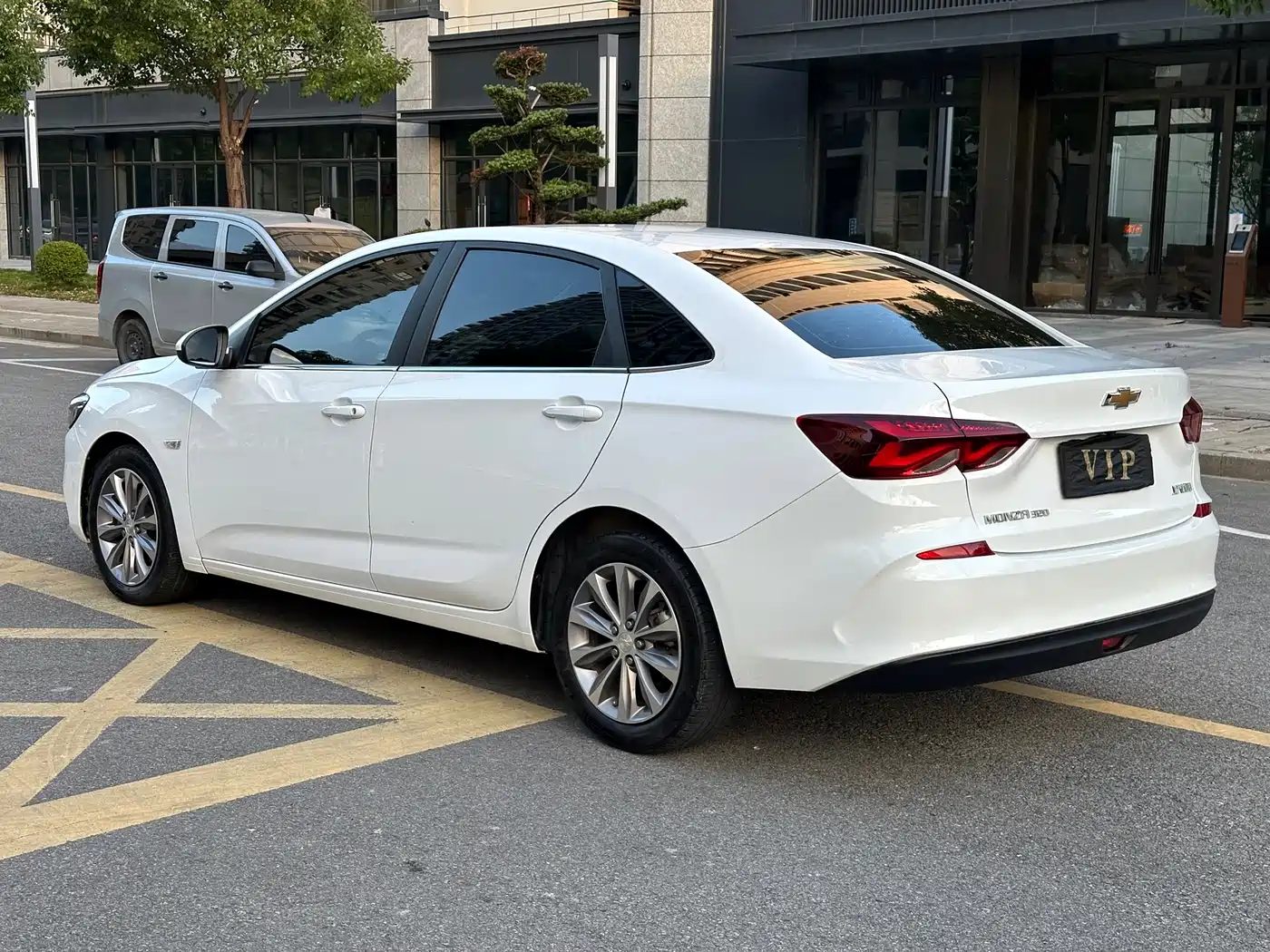 CHEVROLET CRUZE