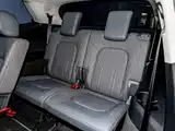 Photo 11 - Audi Q6