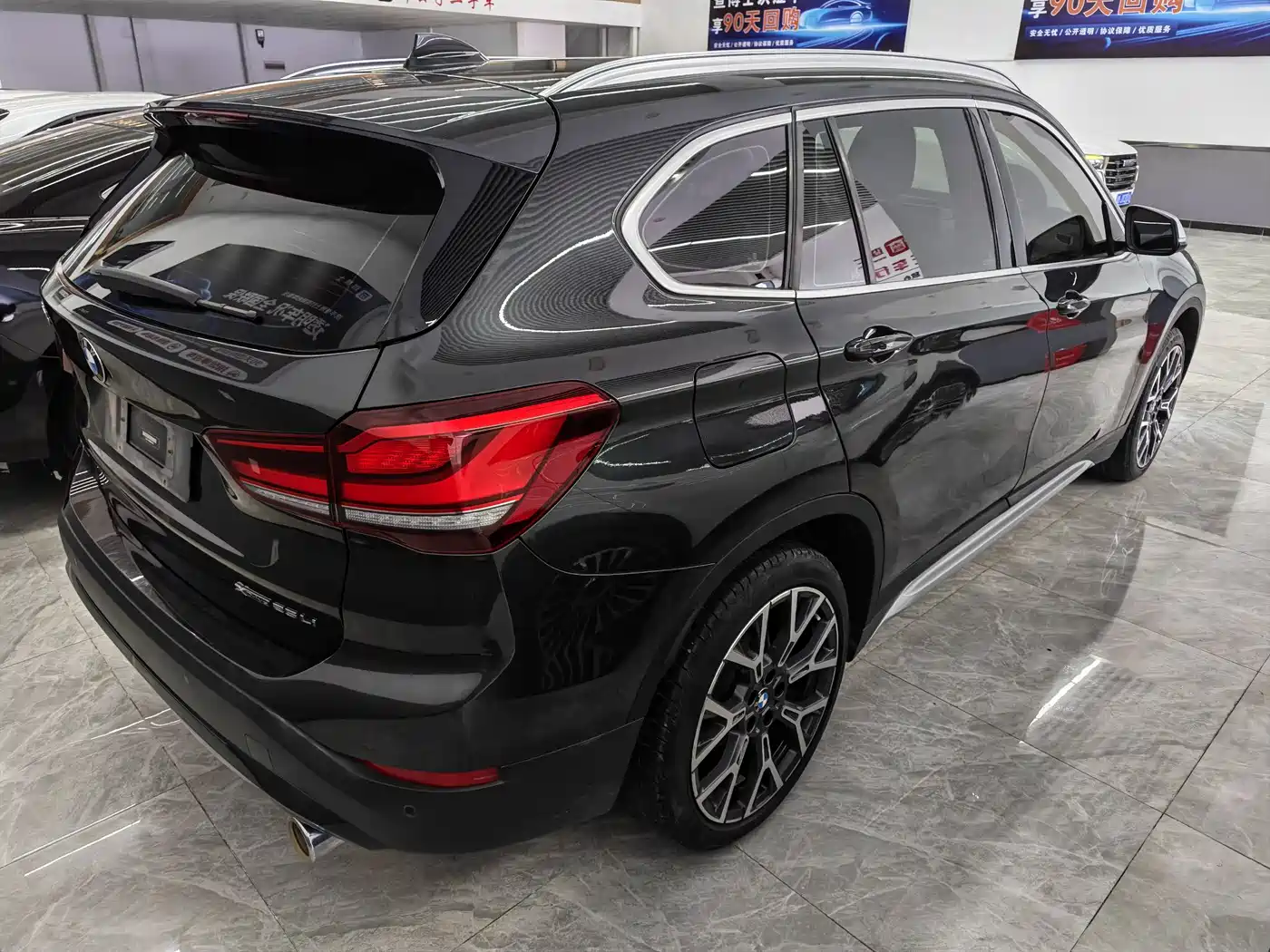 BMW X1 2022 xDrive25Li Premium фото 14