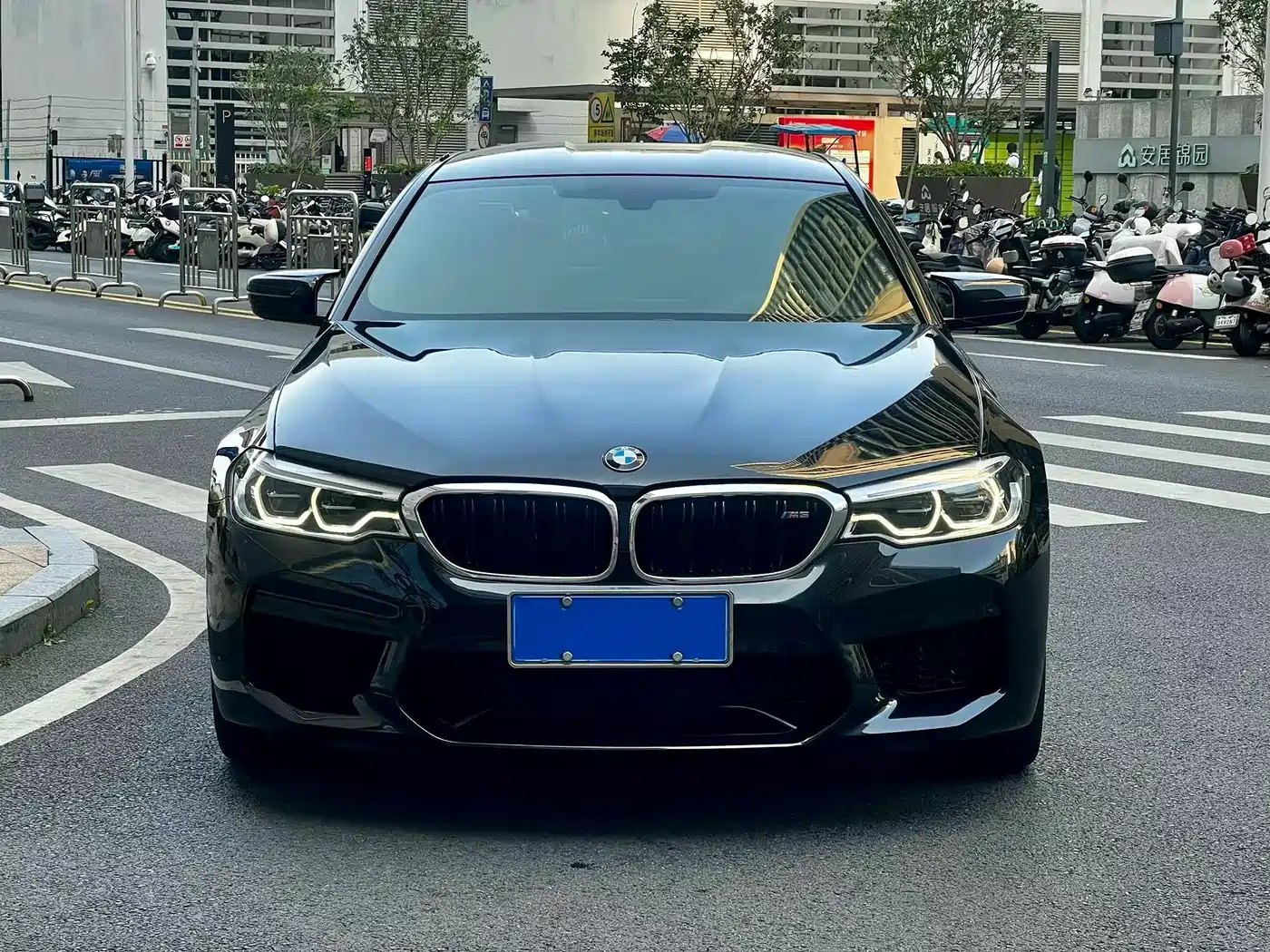 BMW M5 2018 M5 фото 2