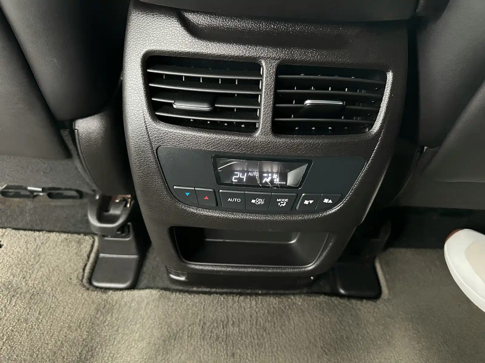Photo 13 - Acura MDX