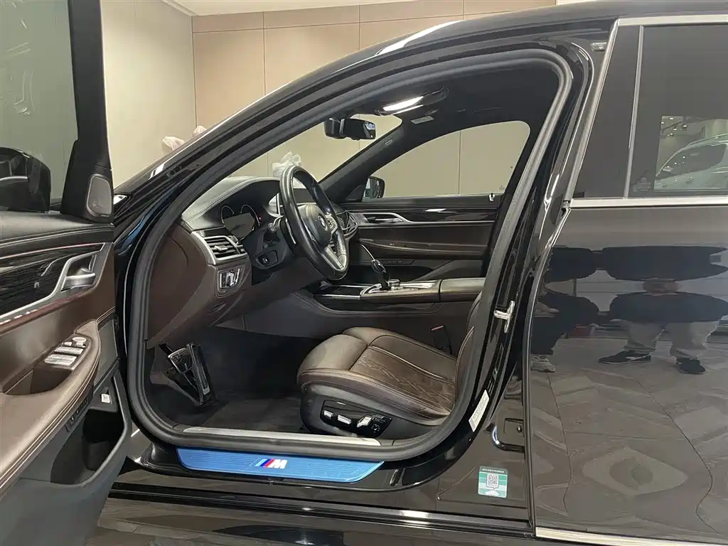 BMW 7 Series 2018 730Li Premium Type M Sport Package фото 16