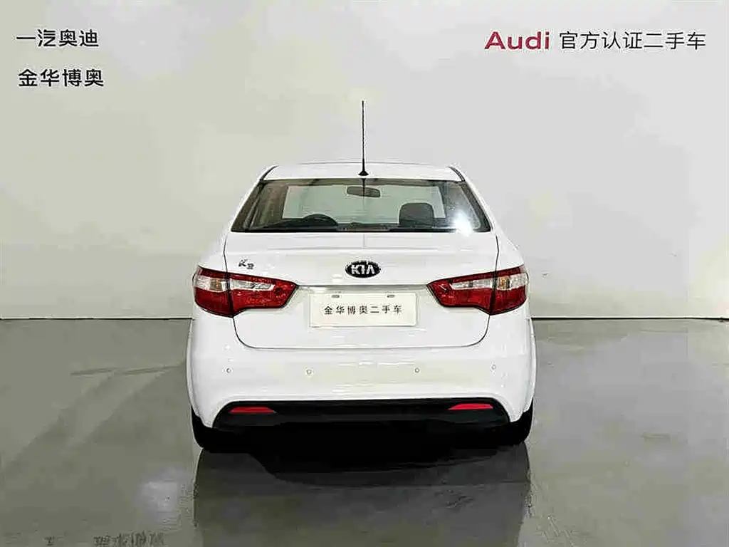Kia K2 2012 Sedan 1.6L AT Premium Commemorative Edition фото 5
