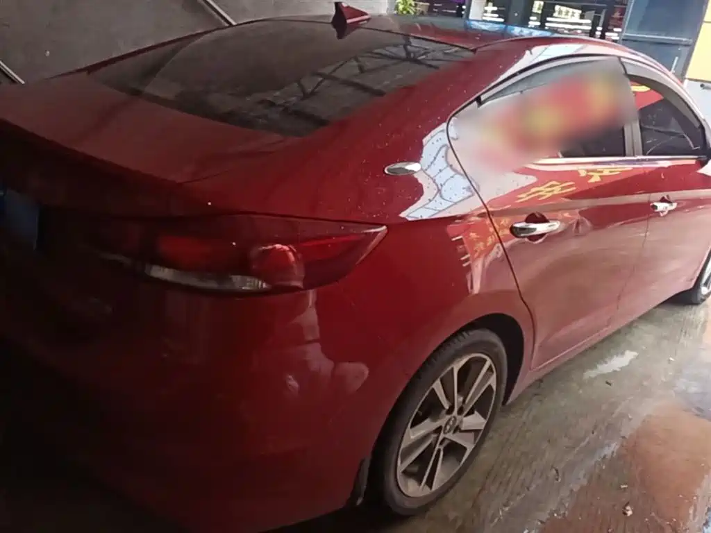 Hyundai Elantra 2016 Model 1.6L Automatic Smart Elite фото 7