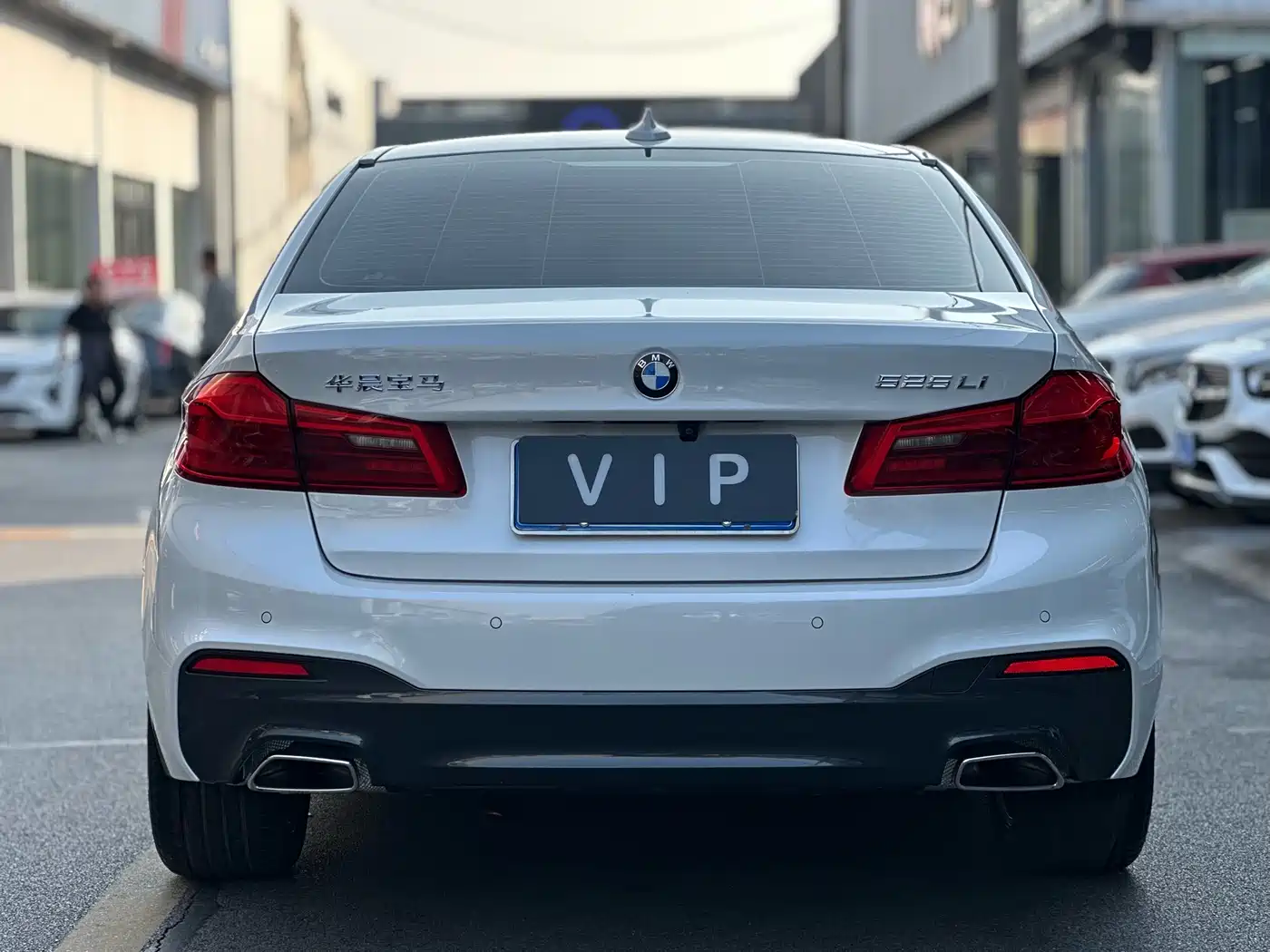 BMW 5 Series 2018 525Li M Sport Package фото 4