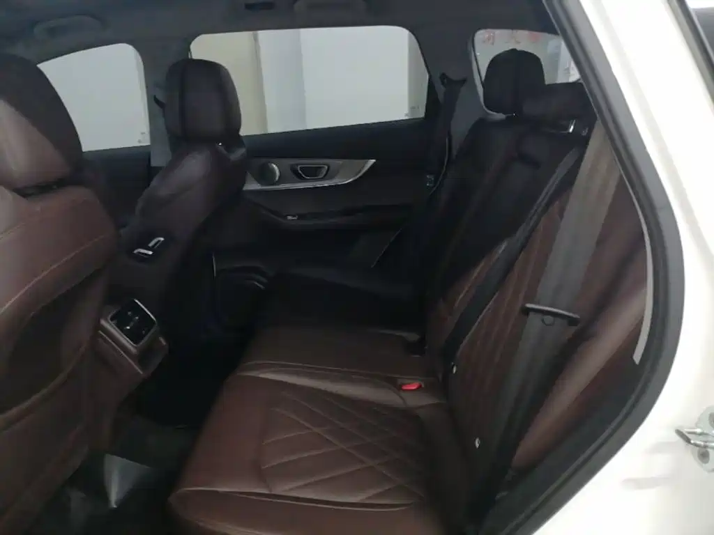 Chery Tiggo 8 PRO 2023 2022 290T 2WD Vast Version 5-Seater