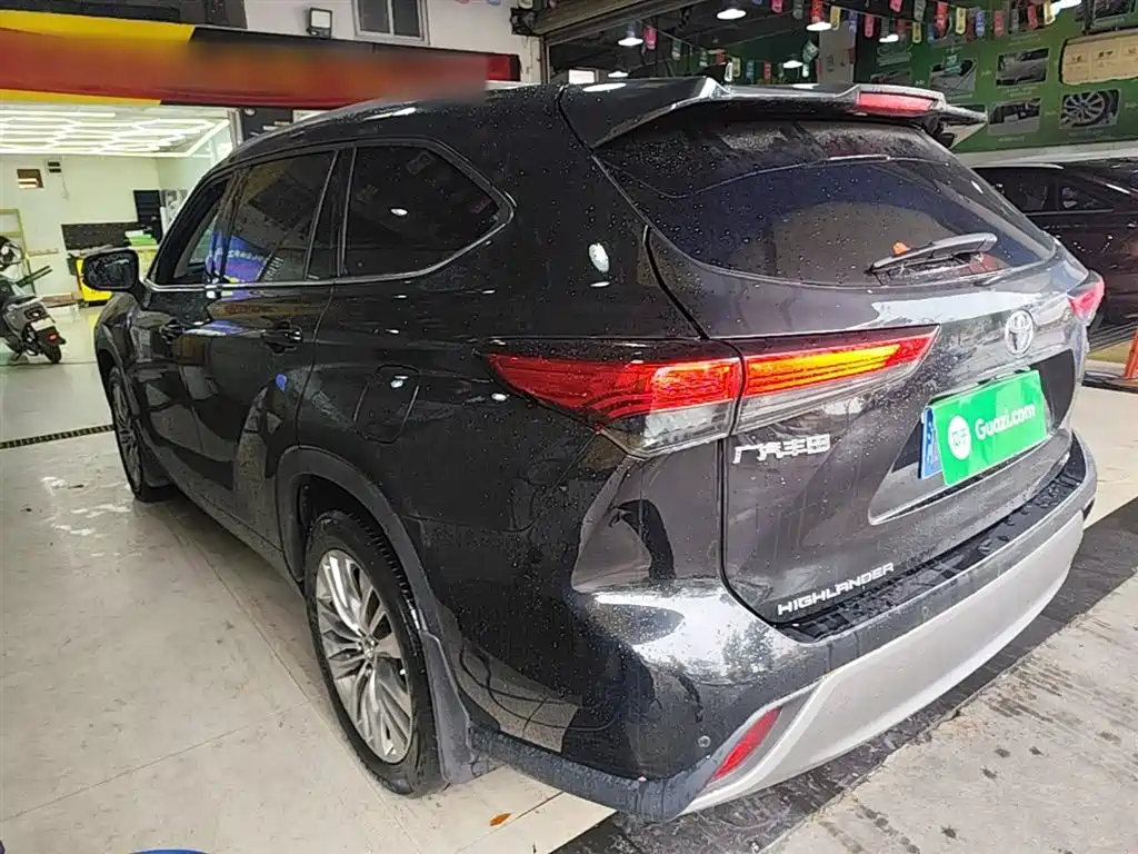 Toyota Highlander 2022 380T 4WD Premium 7-Seater фото 5