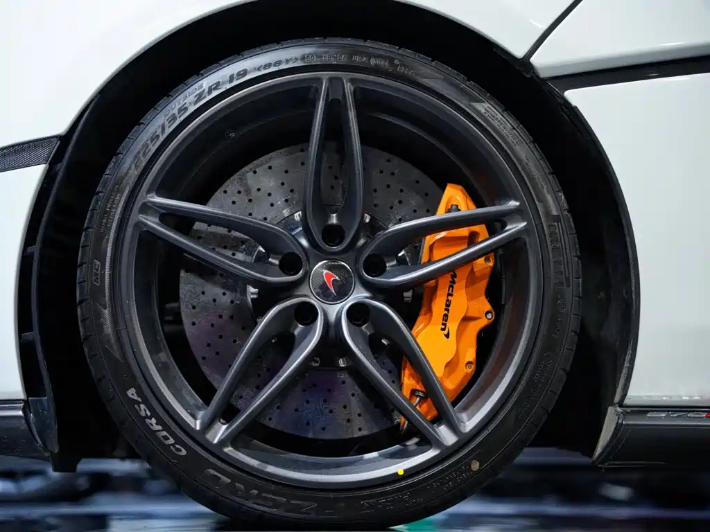 McLaren 570 2019 2015 570S 3.8T Coupe
